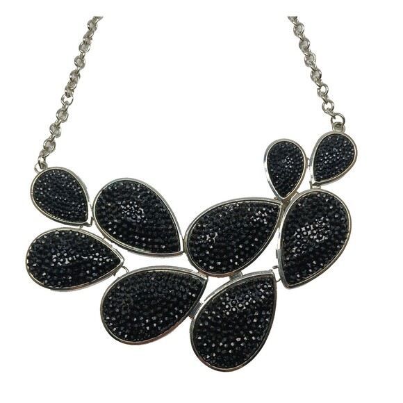 Black Teardrop Cluster Chunky Bib Necklace Pendant Gothic Statement Jewelry - Picture 6 of 8